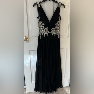 JOVANI Black Night Gown Prom Dress | Size 4